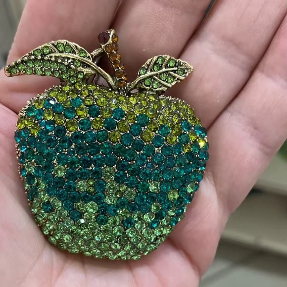 Betsey Johnson Green Blue Apple Brooch - Picture 5 of 8